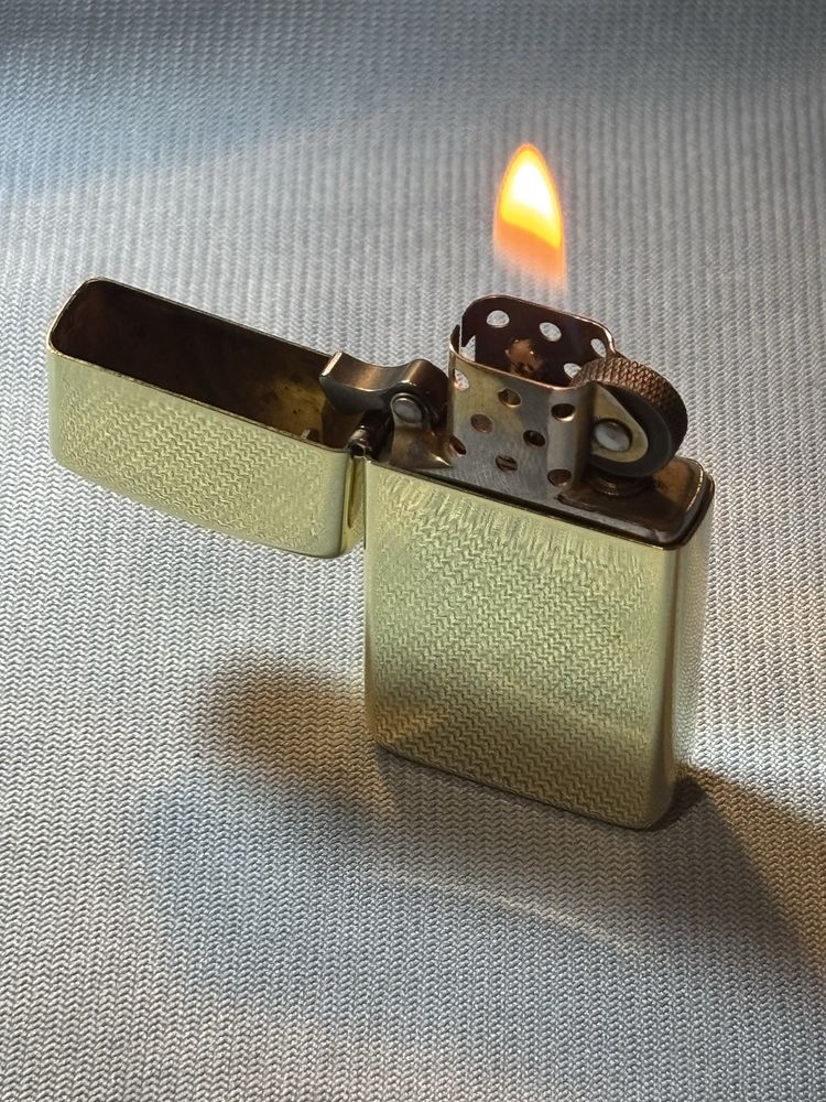 Zippo Solid Brass Slim (США, оригінал)