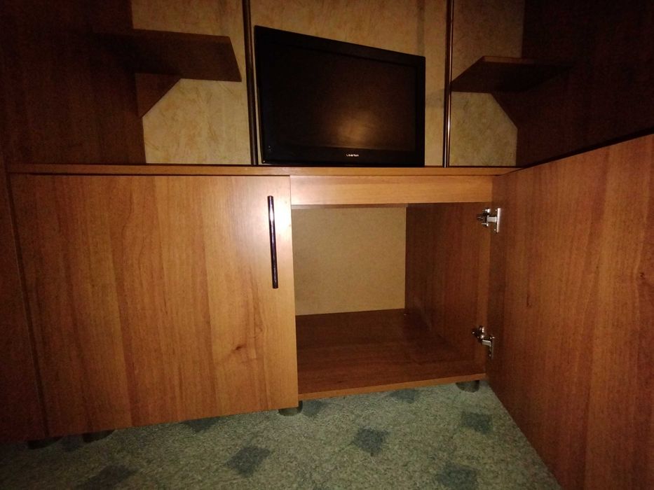 Продам стенку вопросы по телефону. САМОВЫВОЗ