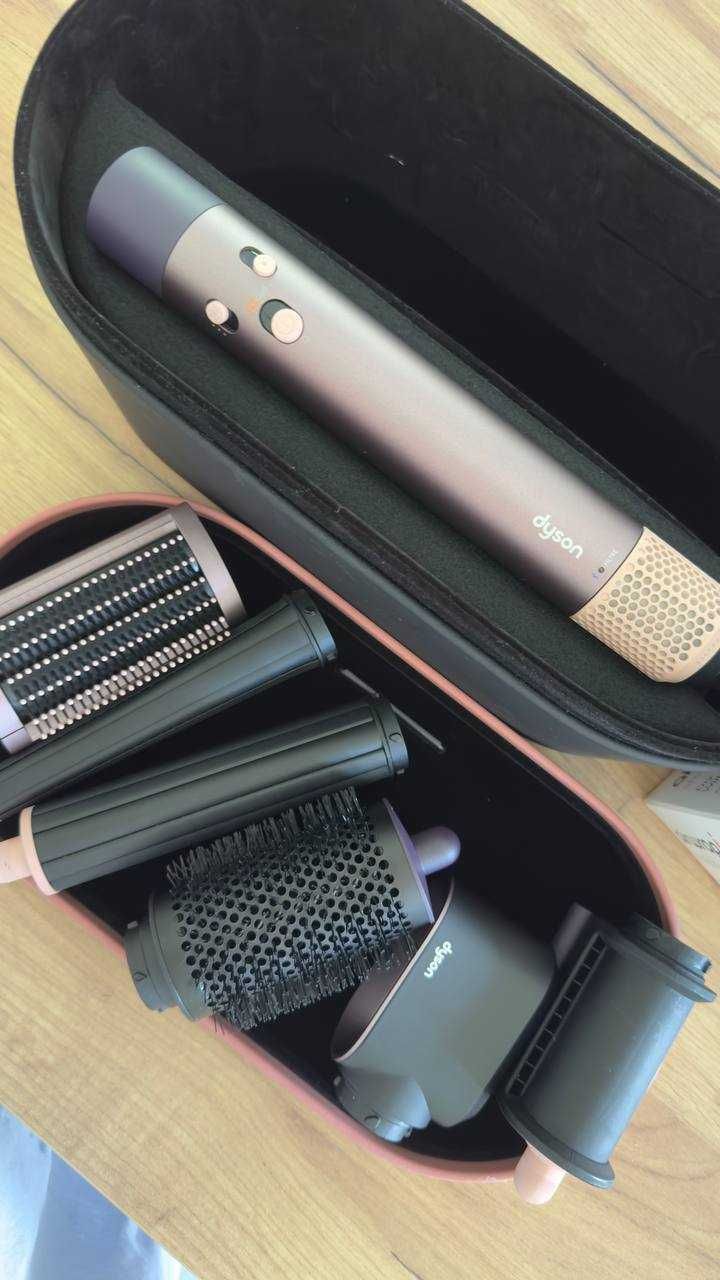 Dyson Airwrap z Bluetooth – edycja limitowana, fioletowa