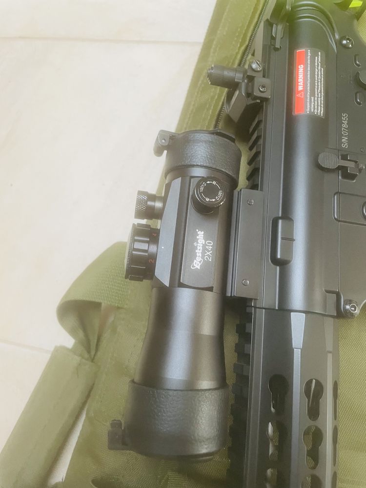 Pistola airsoft+mira+saco de transporte