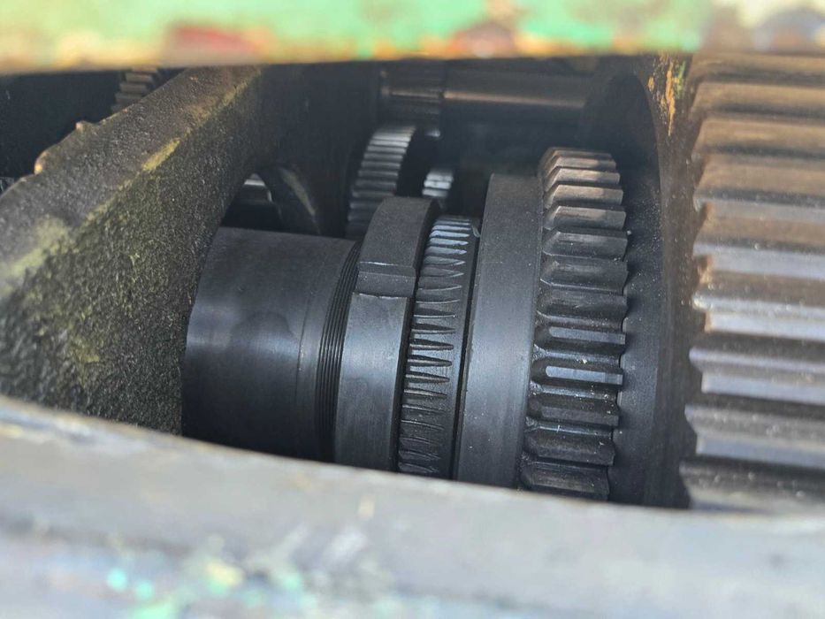 токарный станок модель 1м63,1500 рмц