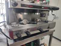 Maquina de café La cimbali M22 Premium em excelente estado..