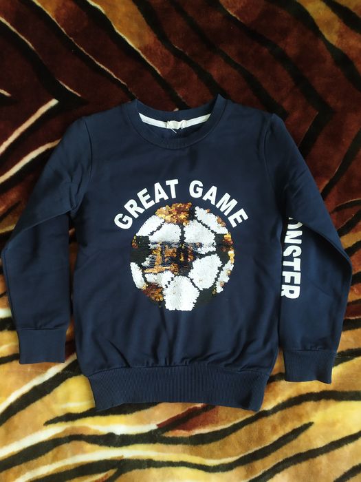 Яркий свитеров/джемпер/кофточка на мальчика 5 лет с мячом пайетки Турц