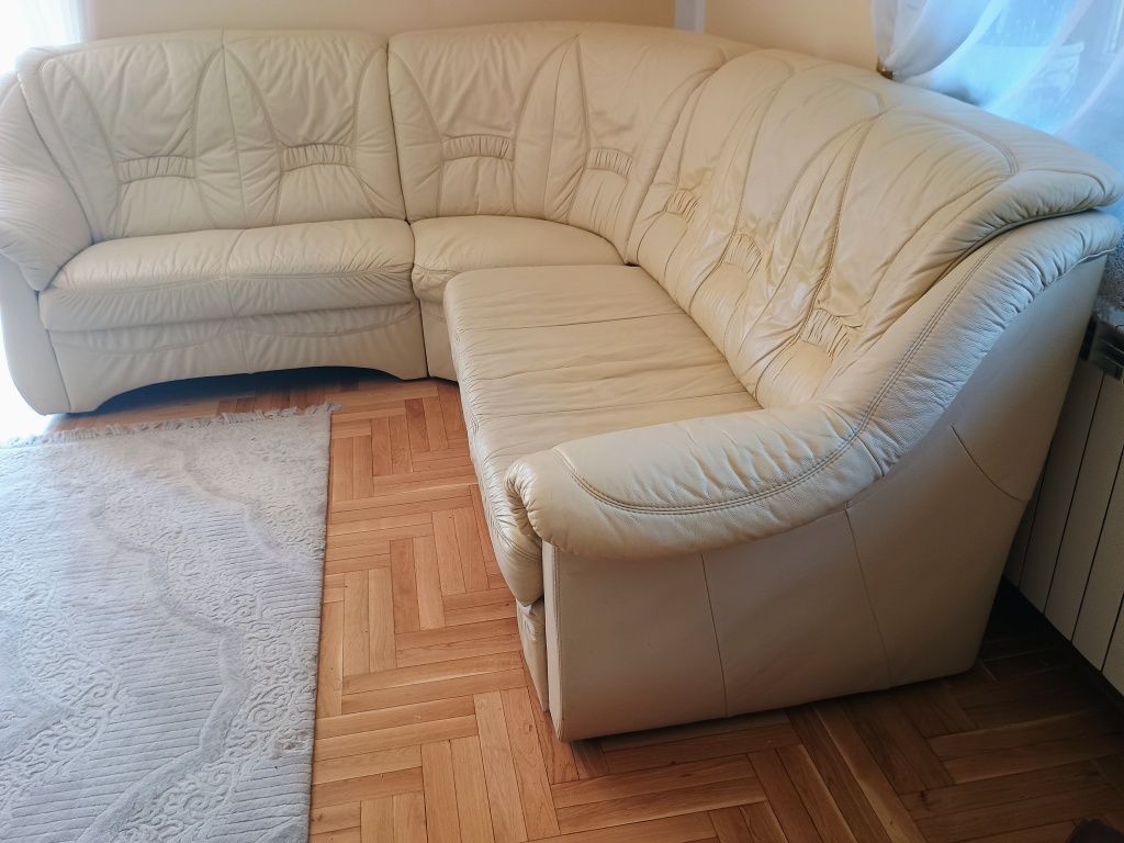 Narożnik z funkcją spania