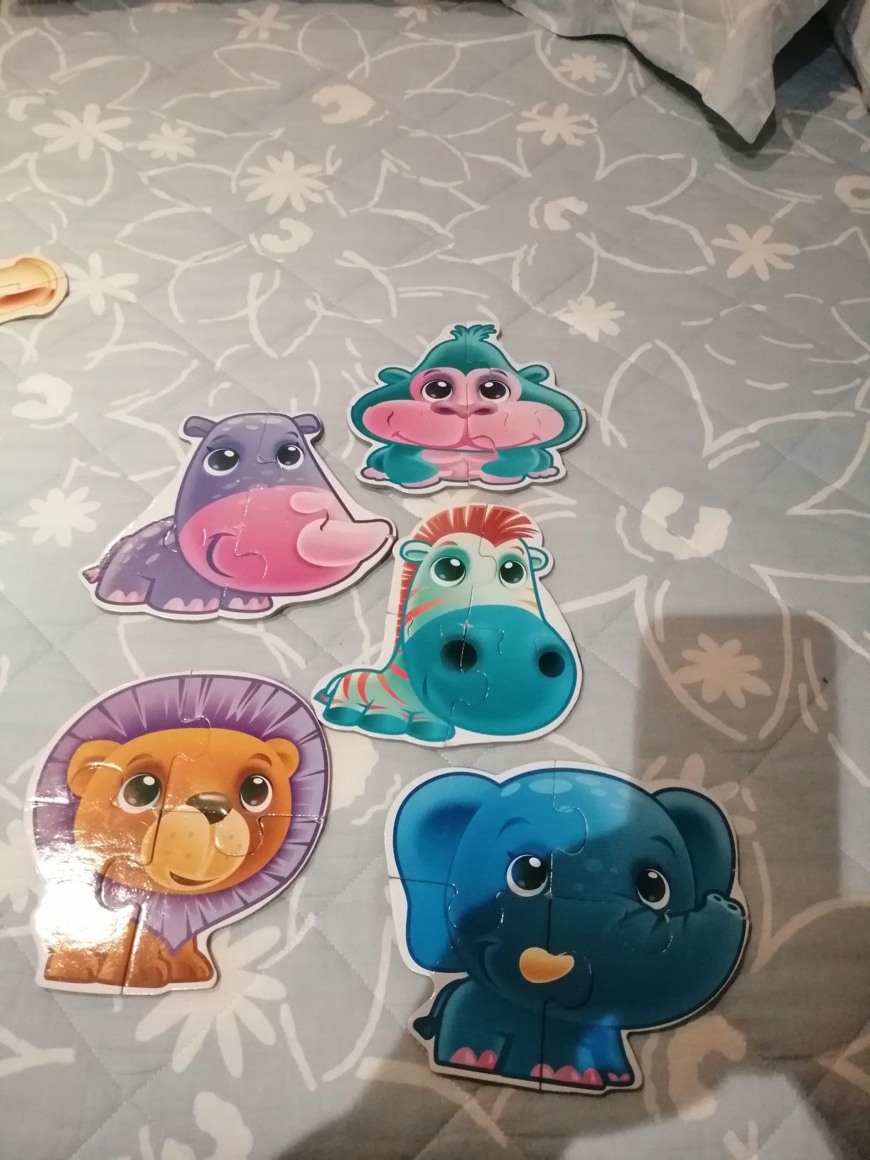 Puzzles com peças completas