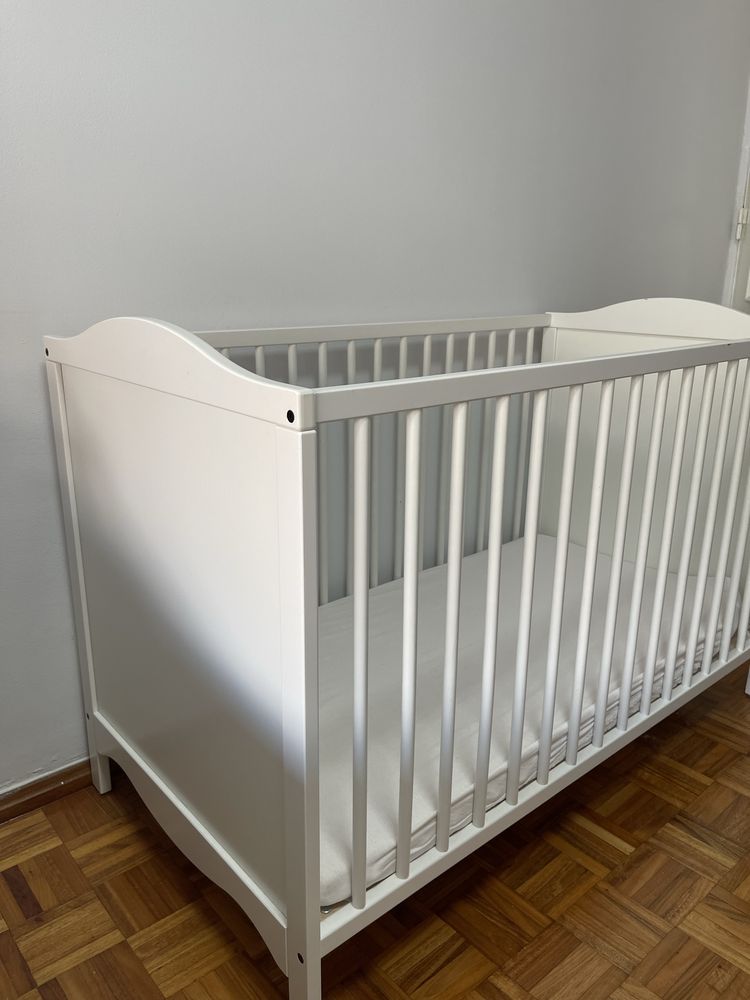 Berço ikea com colchao