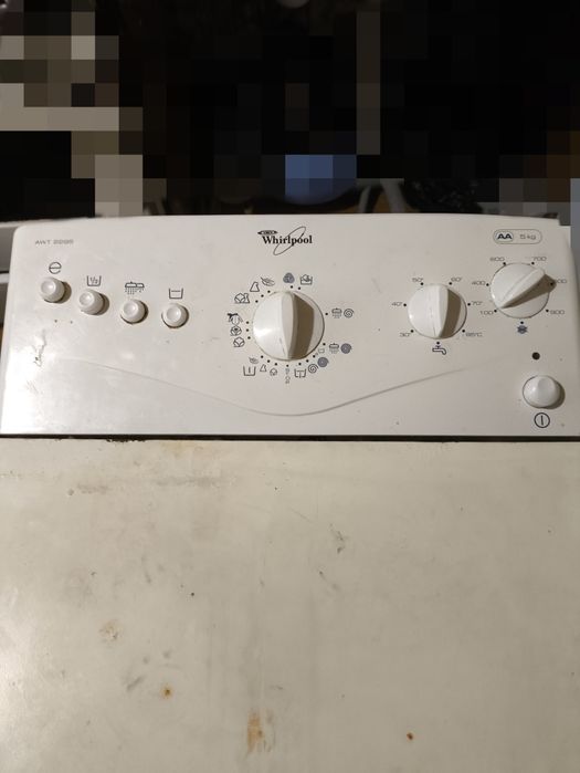 Продам пральну машину Whirlpool