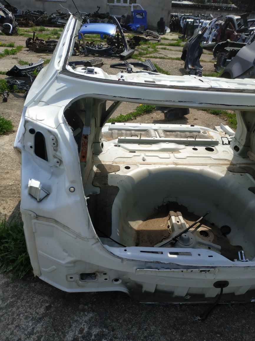 Hyundai/Kia Optima 16- четверть зад L ліва KL1282 70100D4A00