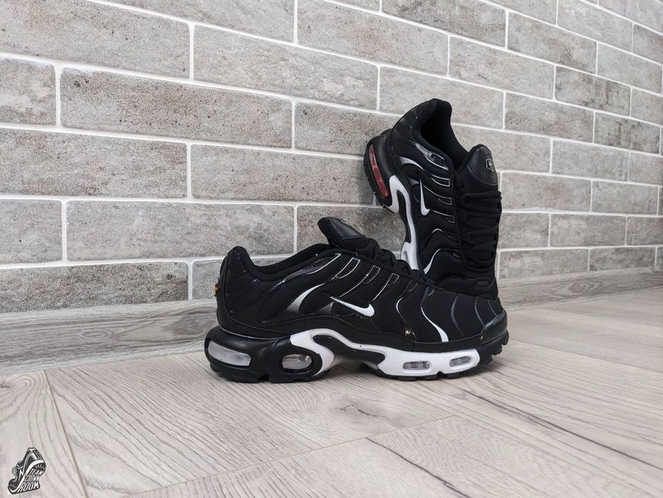 Чоловічі кросівки Nike Air Max Plus \ Найк Аір Макс Плюс \ 43