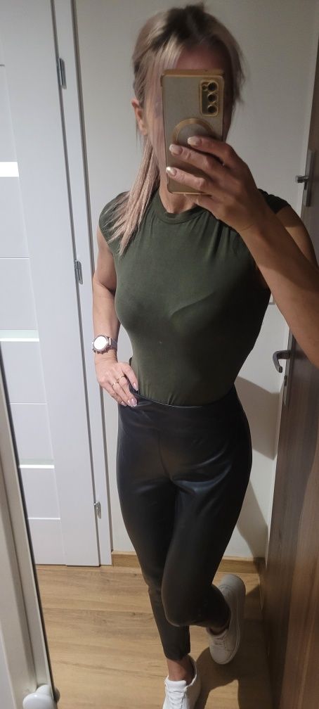 Legginsy guess ekoskóra
