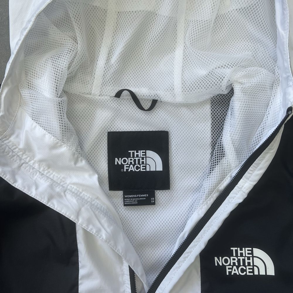 Жіноча вітровка куртка The North Face Розмір XS-S