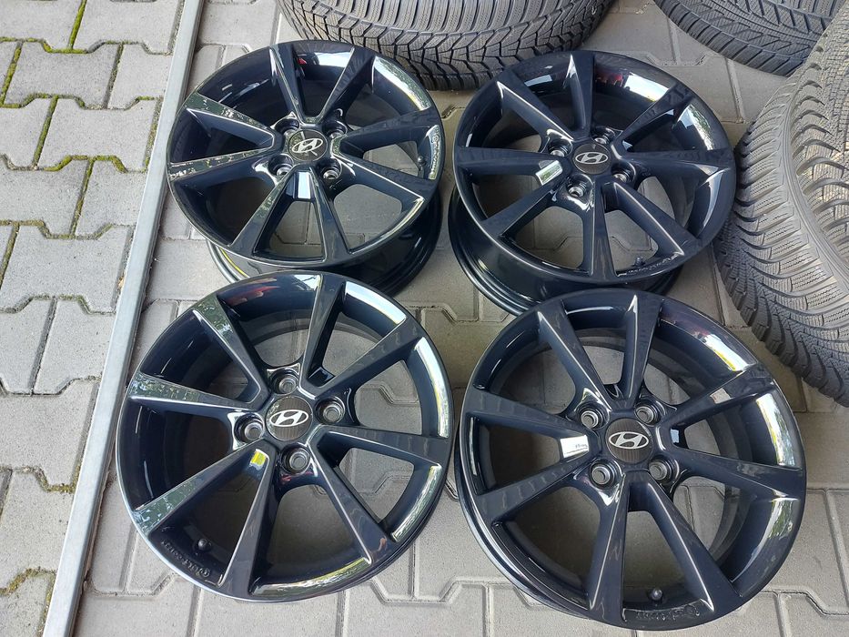 15 4x100 KIA Picanto III Rio Stonic HYUNDAI i10 i20 Toyota Yaris Swift