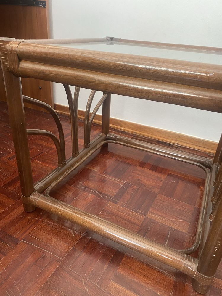 Mesas de Centro e estrutura de cama