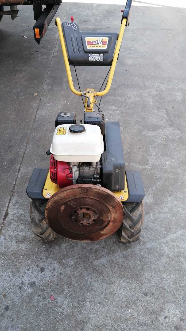 TRATOR MOTOENXADA