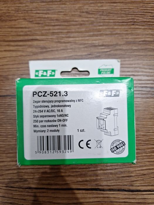 Zegar sterujący F&F PCZ-521.3 z NFC