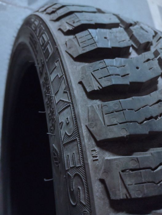 4szt -JakNOWE!-Nokian 8.2mm Hakkapeliitta 9, 225/40/18, opony zimowe