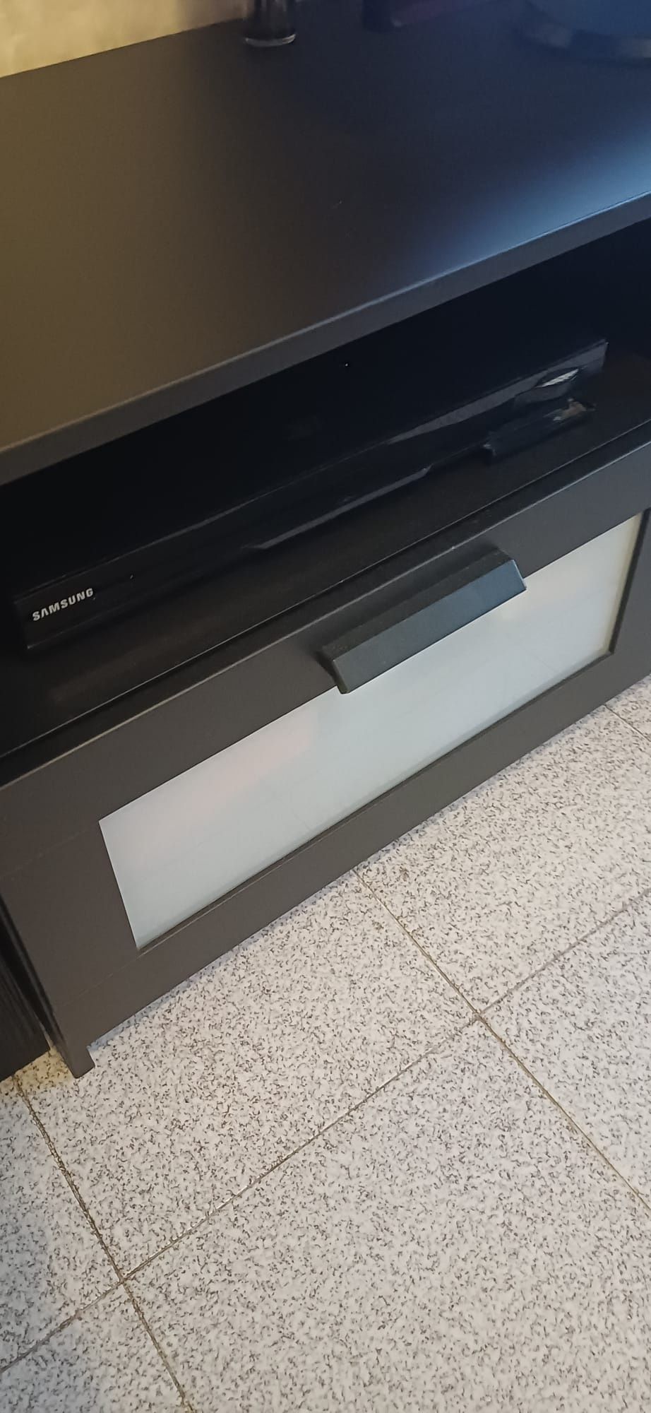 Móvel TV IKEA
Móvel TV, preto, 180x41x53 cm