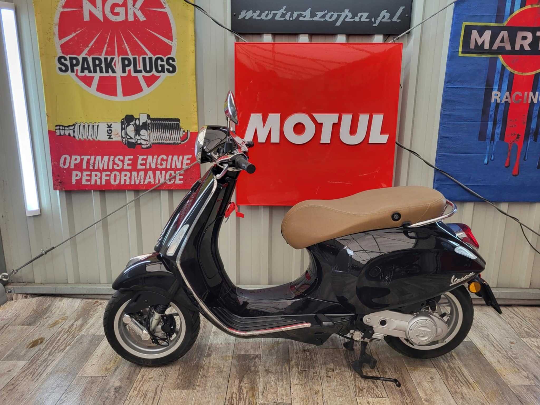 Vespa Piaggio Primavera 50ccm z Austrii RATY