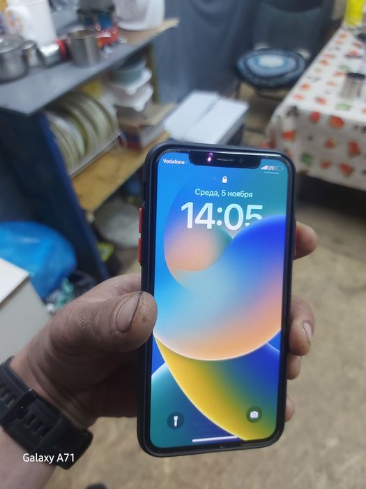 Продам айфон 10 256гб