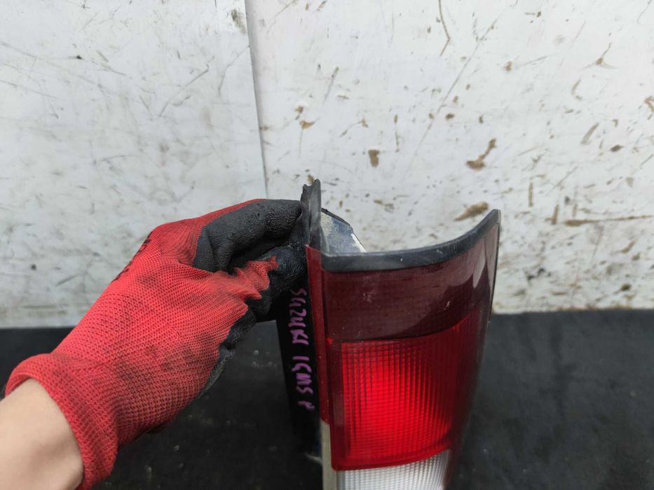 Suzuki Ignis I Lampa Prawy Tył Prawa Tylna