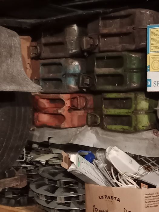 Каністри металеві 20 літрові в робочому стані