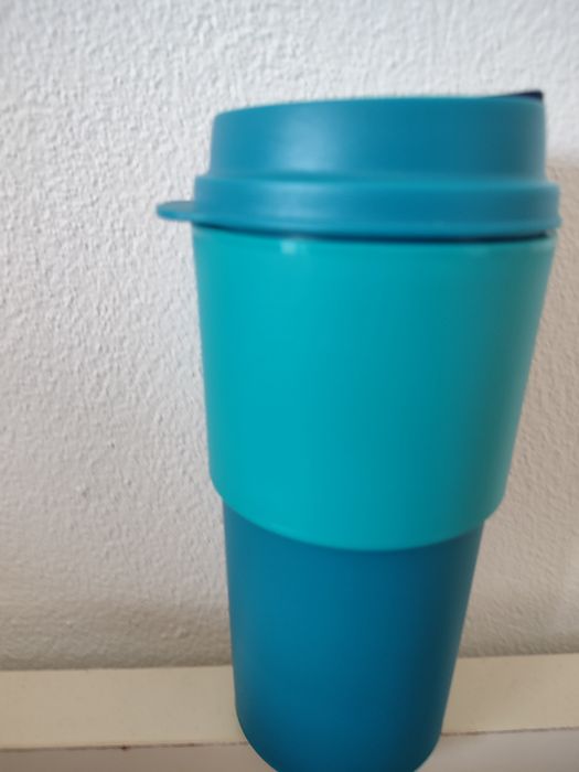 Copo térmico Tupperwares novo