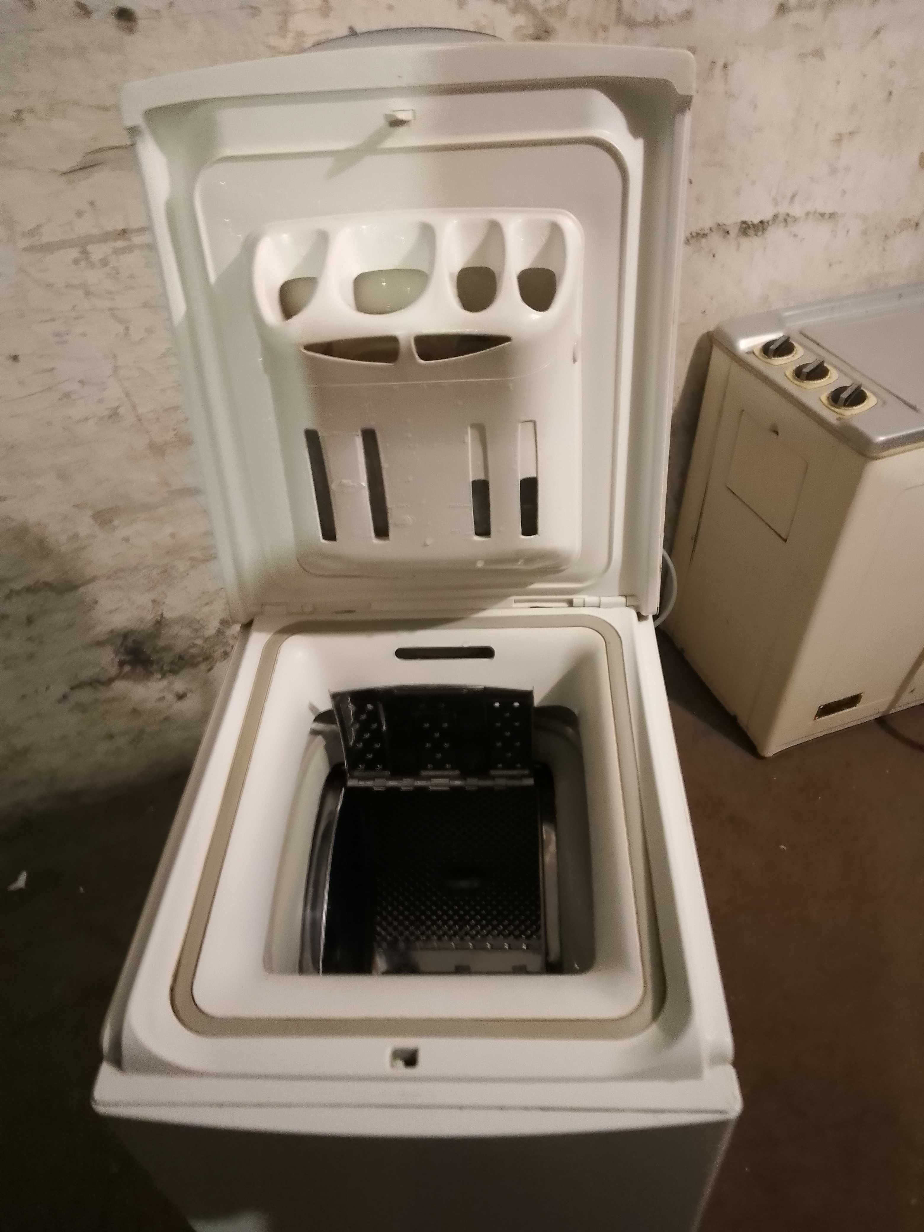 Продам Стиральная машина WHIRLPOOL