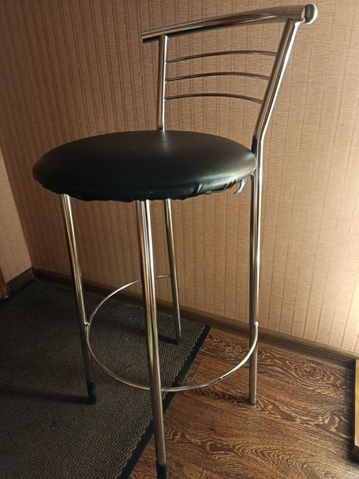 Стілець барний  чорний