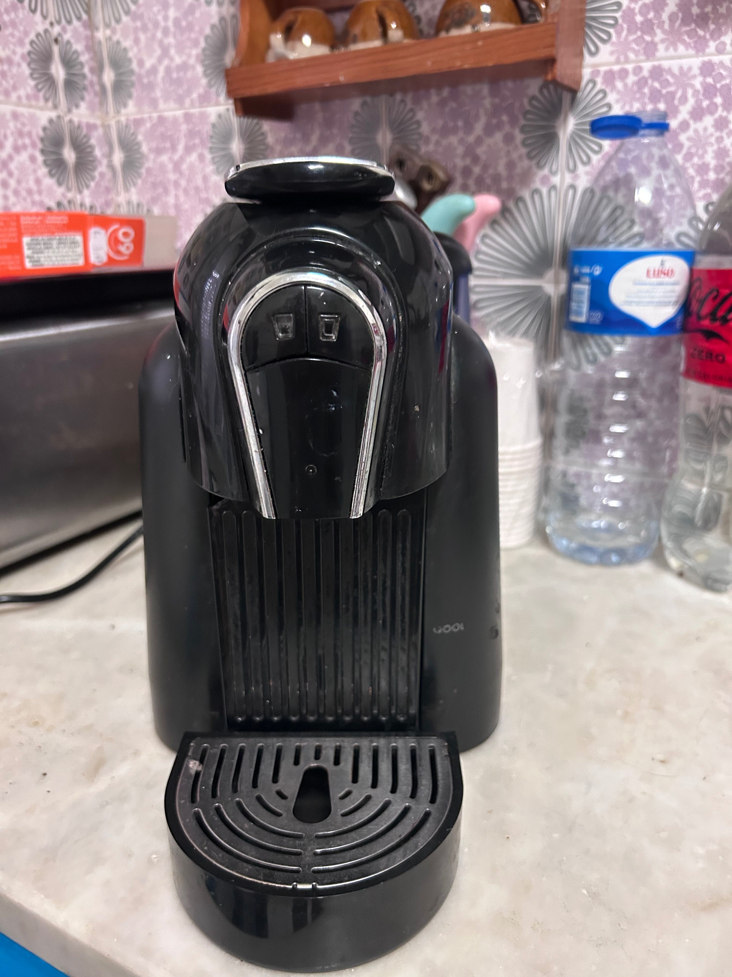 Máquina de Café Delta Q