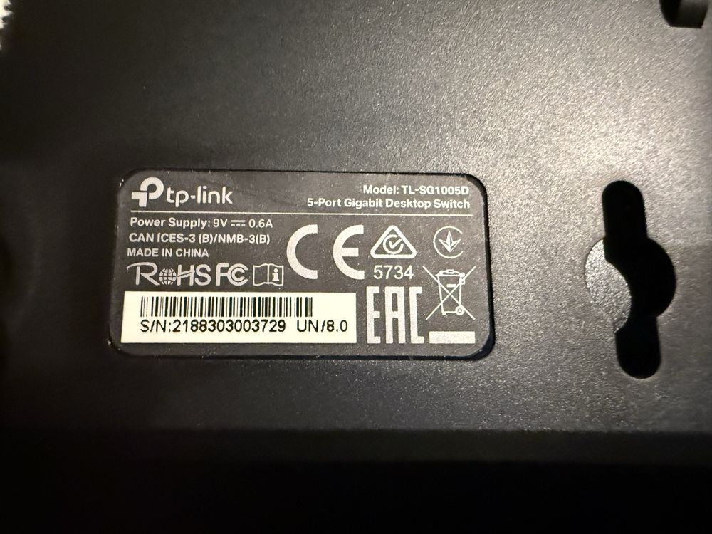 Switch TP link tl-sh1005d