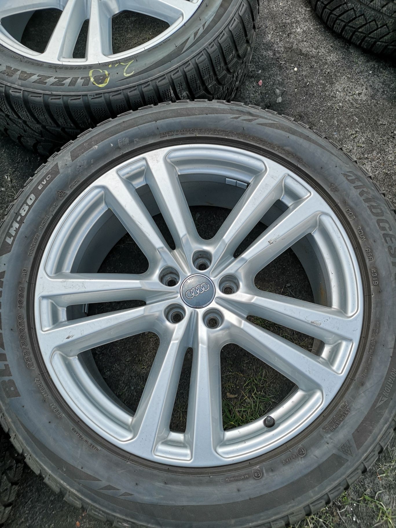 Felgi aluminiowe 5x112 20x8j et28 Audi VW Skoda