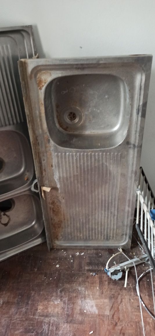 Lavatório de inox