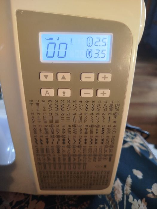 Okazja Maszyna do szycia Element PFAFF C1105