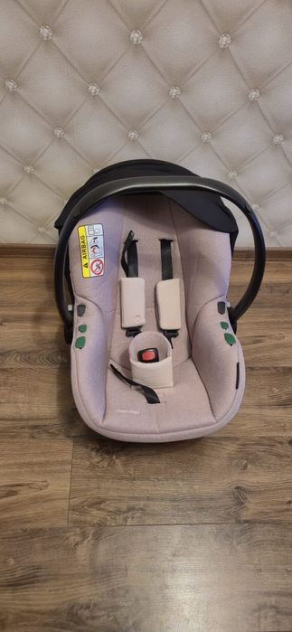 Fotelik dziecięcy samochodowy