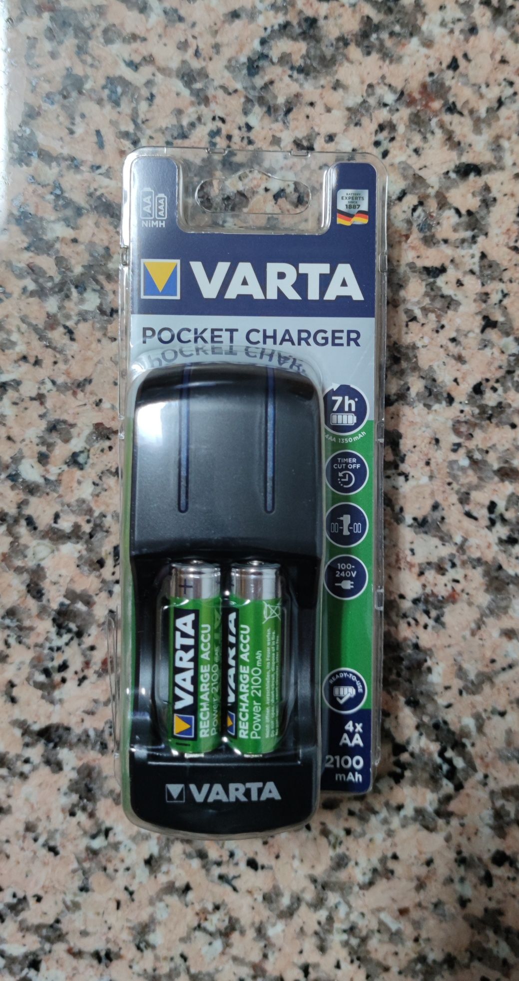 Carregador Pilhas Varta Pocket Charter - 4x AA 2100 mAh (Novo)