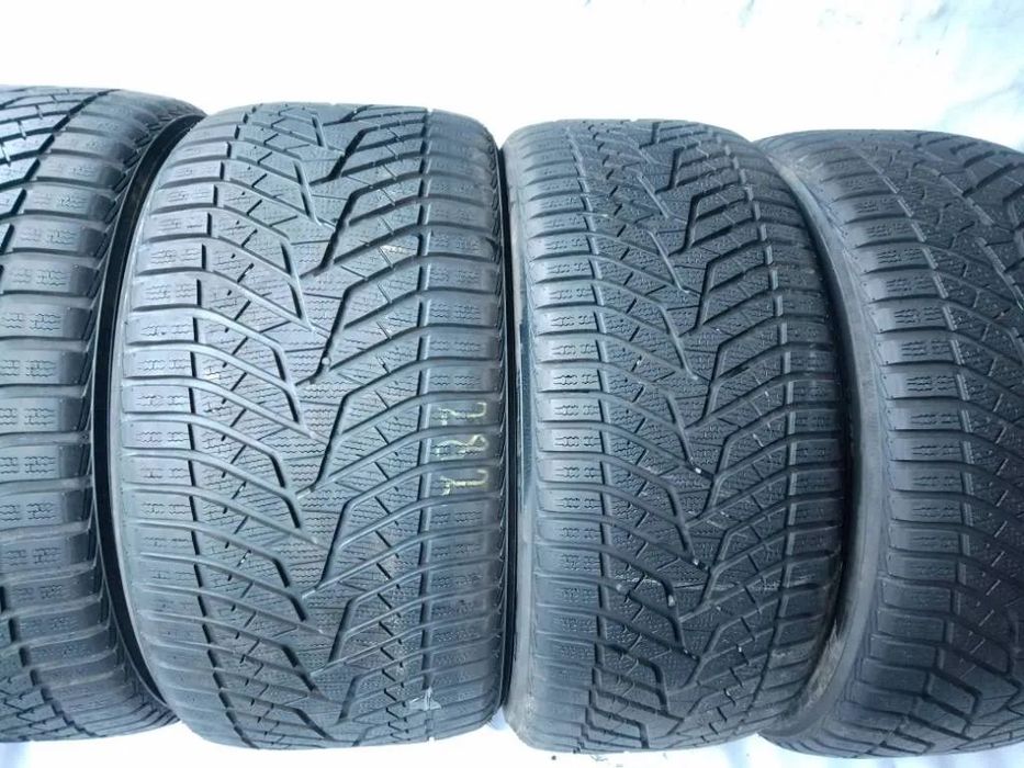 Yokohama BluEarth Winter V905 315/35 R21 111W 275/40 R21 107W