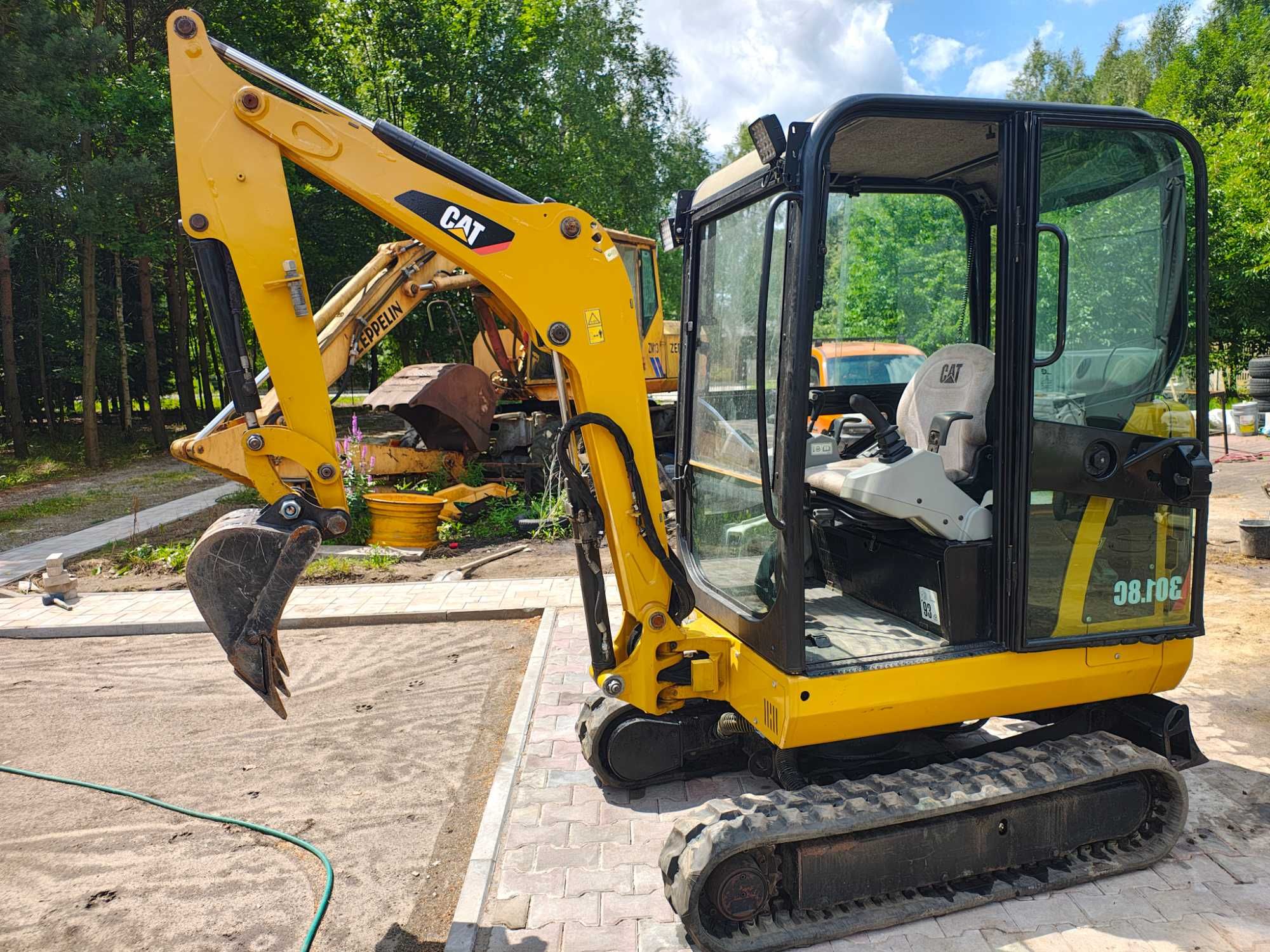 Minikoparka Caterpillar 301.8C 2012 rok