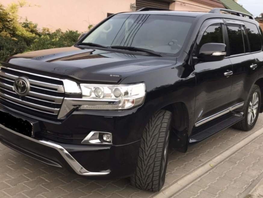 Toyota Land Cruiser 200 (2019)