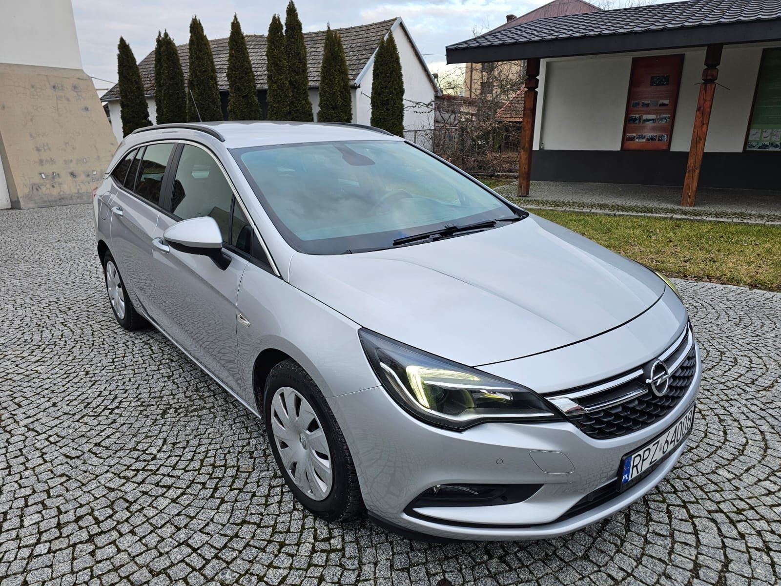 Opel Astra K 1.6 CDTI Zamiana na osobowe dostawcze