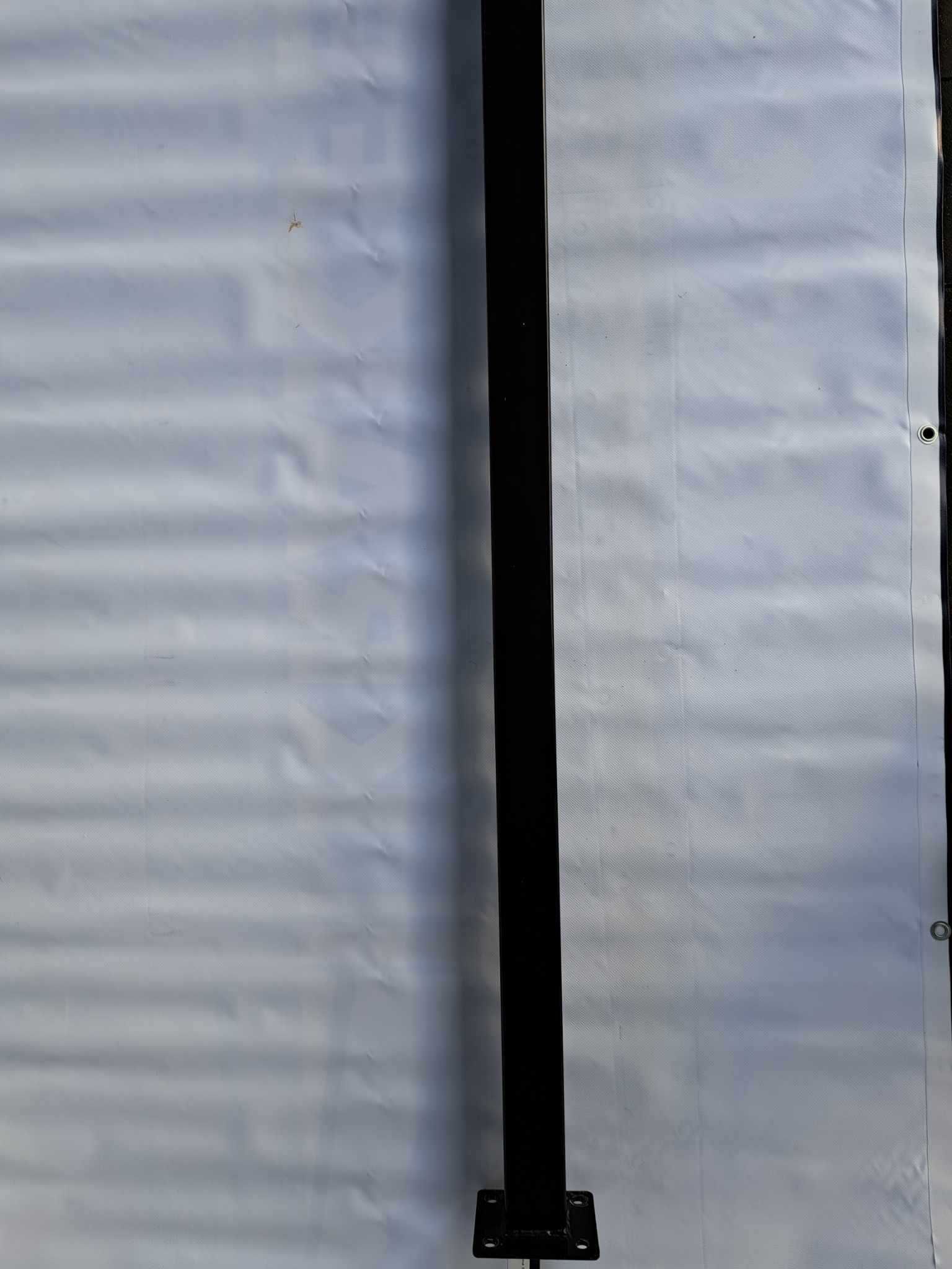 słupek 60x40x2300 ścianka 2mm z podstawą antracyt 7016/9005