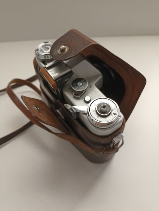 Фотоаппарат "Зенит -Е" + объектив "Индустар-50-2 3,5/50"