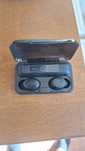 Fones de ouvido bom estado