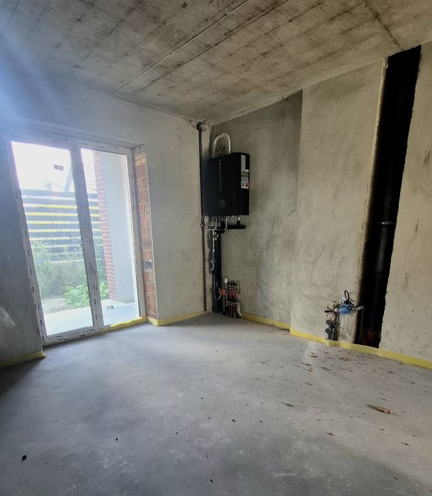 Продаж 1 кім. квартира 44м тераса 40м зданий новобуд Львів Винники.