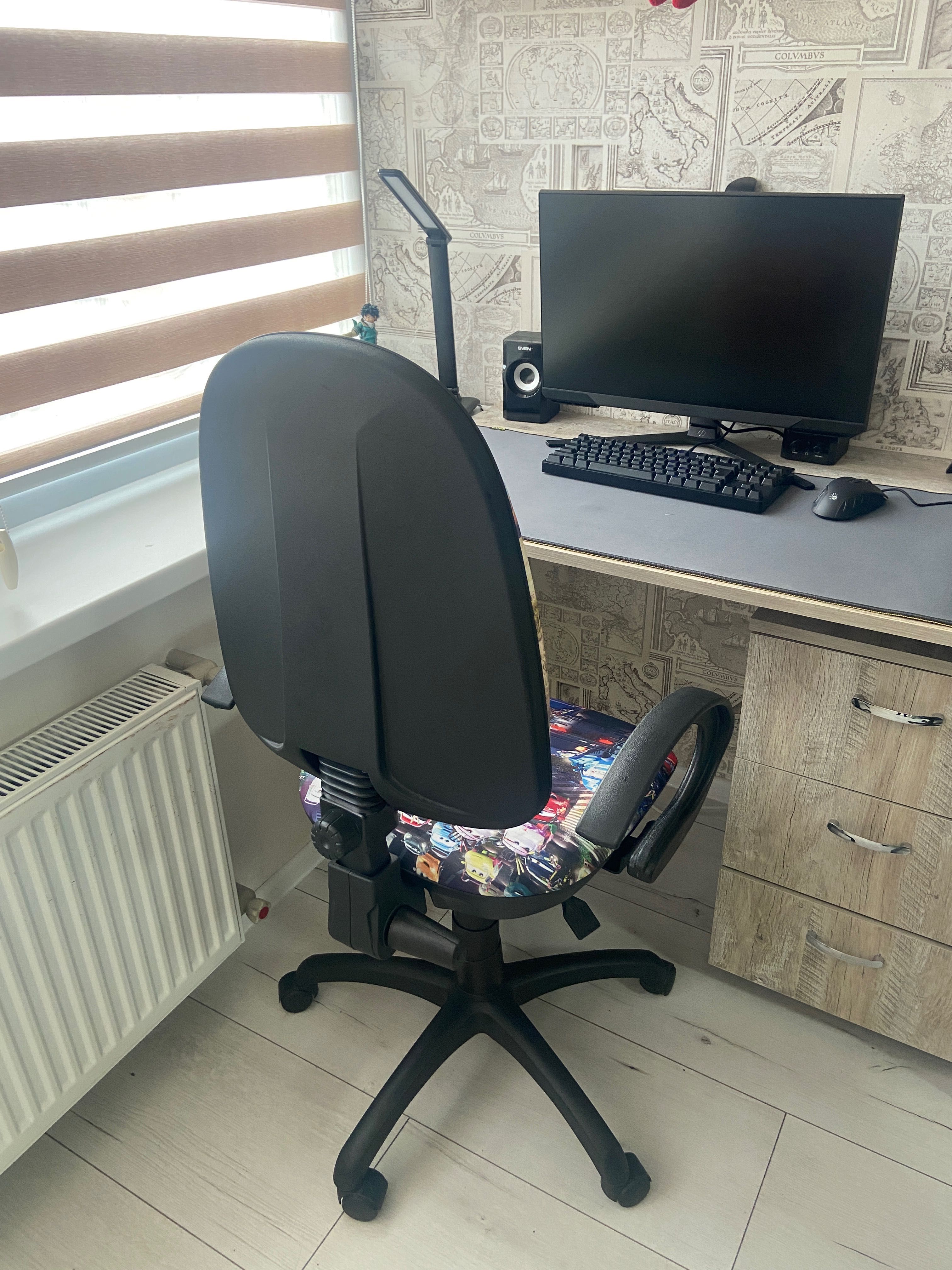 Компʼютерне крісло дитяче, Комфорт New Lux "Тачки-3" - 1800 грн.