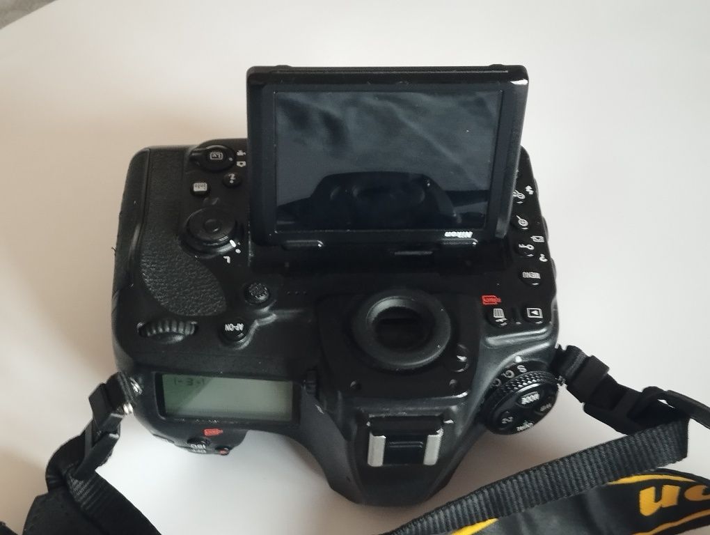 Nikon d850 bem estimada