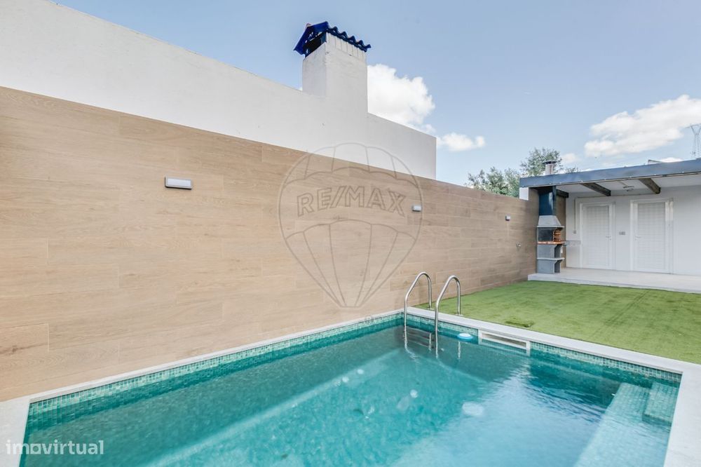 Moradia T4 para venda