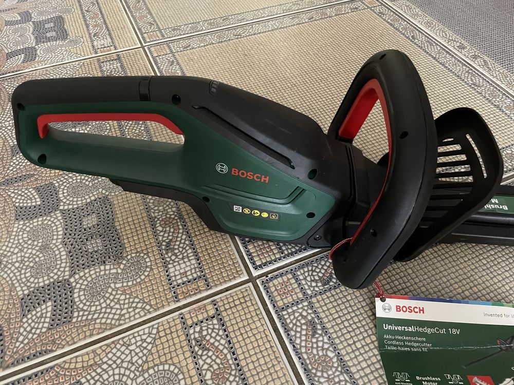 Bosch, akumulatorowe nożyce do żywopłotu 55cm, nowe