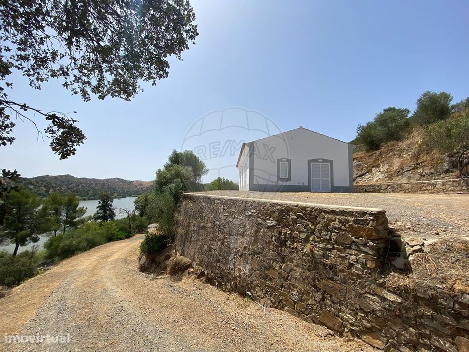 Moradia T2 para venda