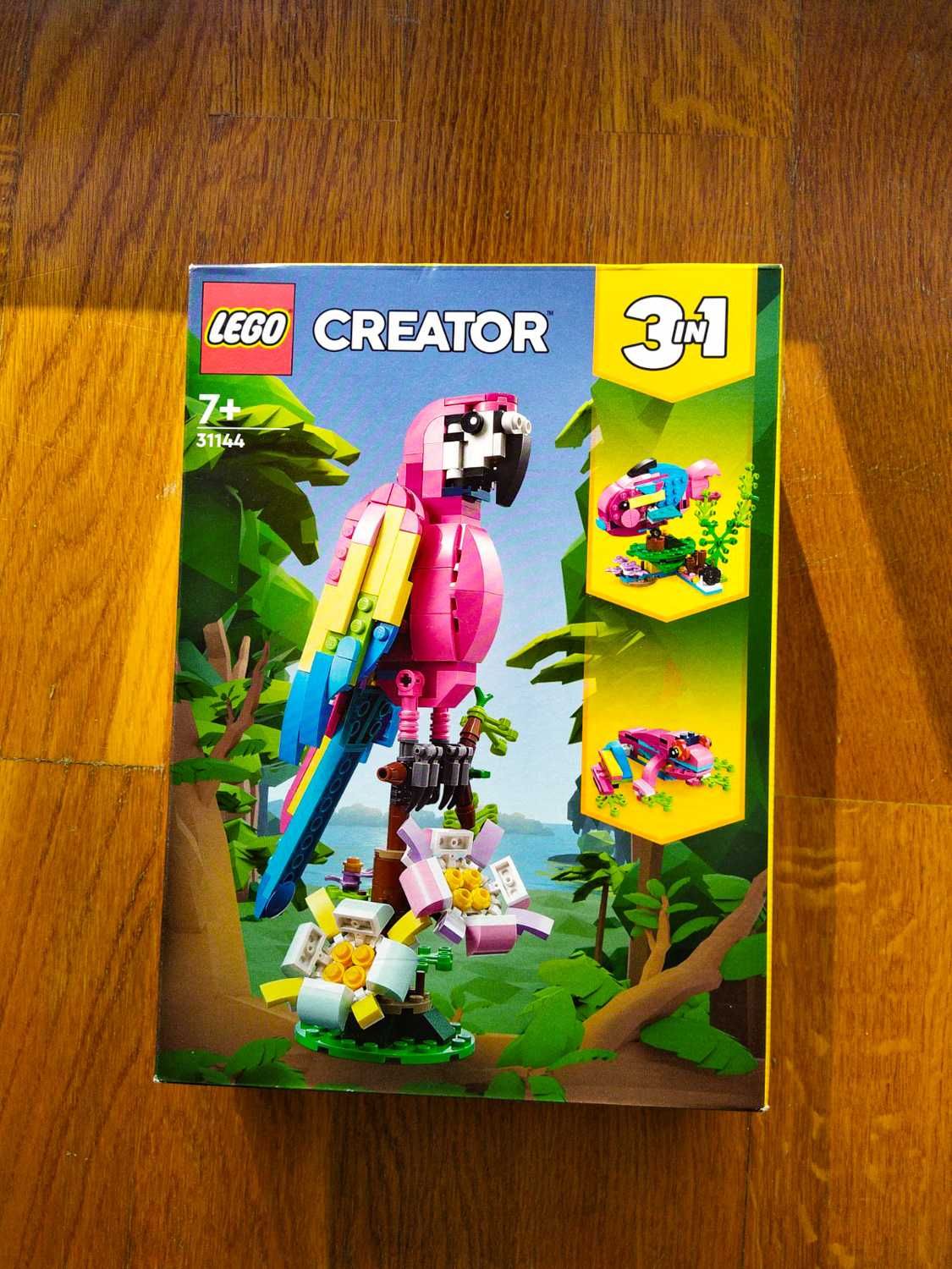 LEGO 31144 Creator 3 in 1 Exotic Pink Parrot