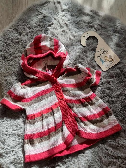 Piękny sweterek bluzeczka na krótki rękawek